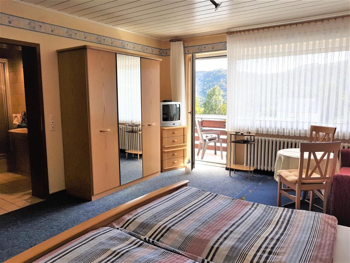 Ferienweinhaus Roemer-Knodt Kröv Exteriér fotografie